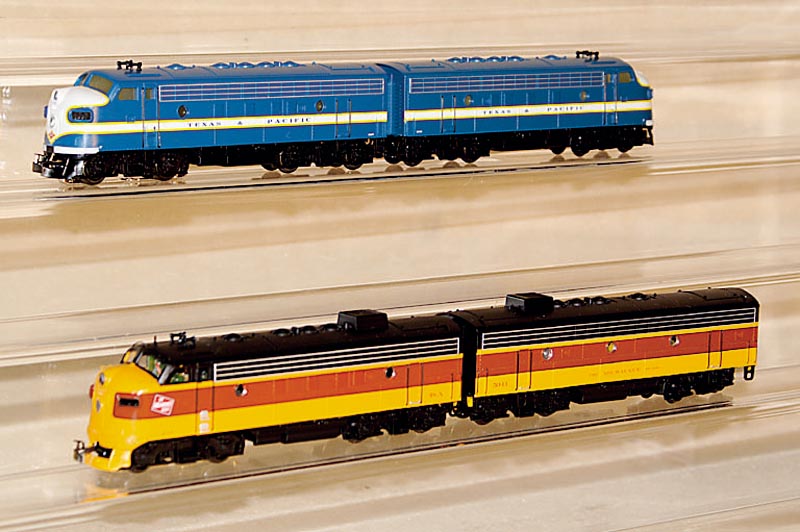 Diesel-elektrische Lok, MÄrklin, 90er Jahre, Spur HO, Nr. 3781, Texas & Pacific, blau, im orig. Karton, unbespielt, digital