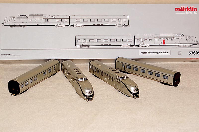 Dieseltriebzug VT 11.5, MÄrklin, 90er Jahre, Spur HO, Nr. 37609, Metall-Technologie -Edition, 2 TriebkÖpfe, Abteilwagen, Speisewagen, mit ...