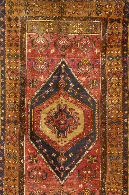 Anatol, Türkei, um 1930, Wolle auf Wolle, ca. 207 x 116 cm, Schätzwert: 1200.- EURO, EHZ: 3