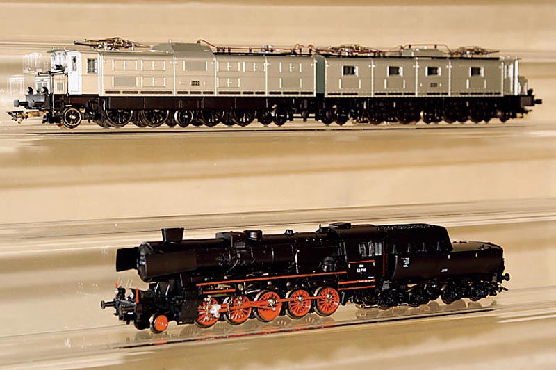 Dampflok mit Tender, MÄrklin, 80er/90er Jahre, Spur HO, Nr. 34161, im orig. Karton, unbespielt, fÜr Delta- u. Digitalsystem (Pos. unten)