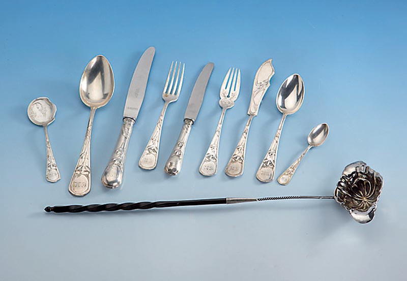 Besteck fÜr 12 Personen, deutsch, um 1900, reiner Jugendstil, 800er Silber, Meister- marke Vereinigte Silberwaren-Fabriken AG, DÜsseldorf, ...