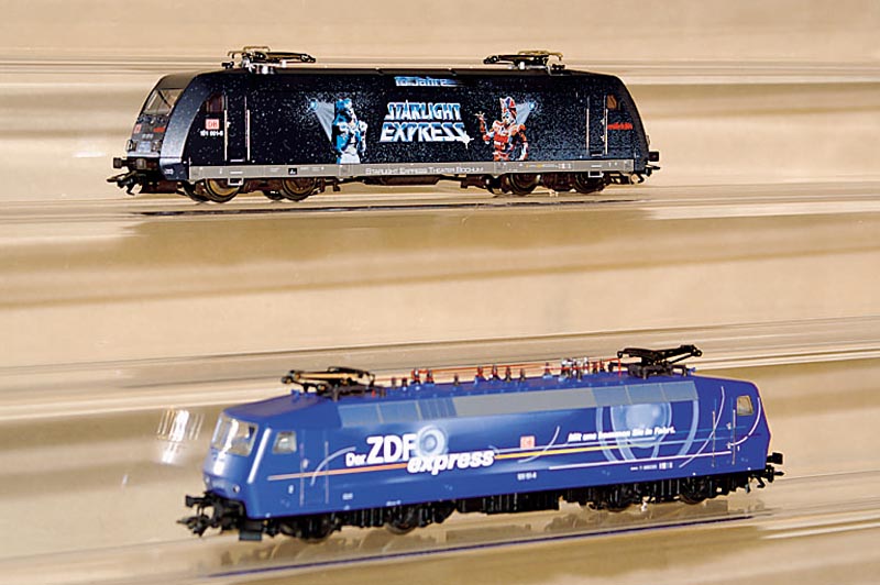 E-Lok, MÄrklin, 90er Jahre, Spur HO, Nr. 37534, "ZDF Express", im orig. Karton, unbespielt, digital (Pos. unten)