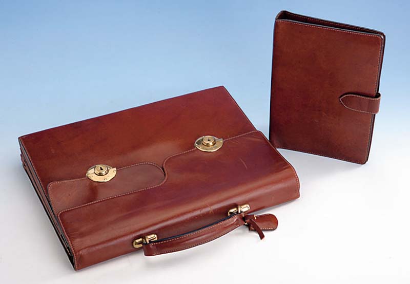Set GOLDPFEIL: Aktentasche und Termin- planer, braunes Leder, Aktentasche mit InnenfÄchern und Schreibeinlage, SchlÜssel anbei, ca. 36 x 28 cm ...