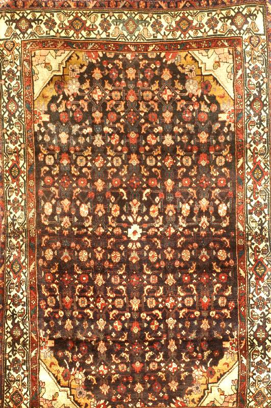 Bidjar Alt, Persien, um 1940, Wolle auf Baumwolle, ca. 208 x 127 cm, Schätzwert: 2000.- EURO, EHZ: 2 (altersbedingt in einen se hr guten ...