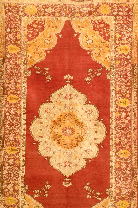 Uschak, TÜrkei, um 1930, Wolle auf Wolle, ca. 272 x 142 cm, SchÄtzwert: 1400.- EURO, EHZ: 2, Mottenfrass