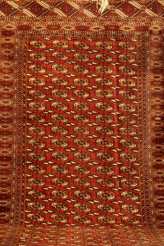 Buchara, Turkmenistan, ca. 40 Jahre, Wolle auf Wolle, ca. 380 x 232 cm, SchÄtzwert: 2200.- EURO, EHZ: 2, altersbedingt in einen he rvorragend ...