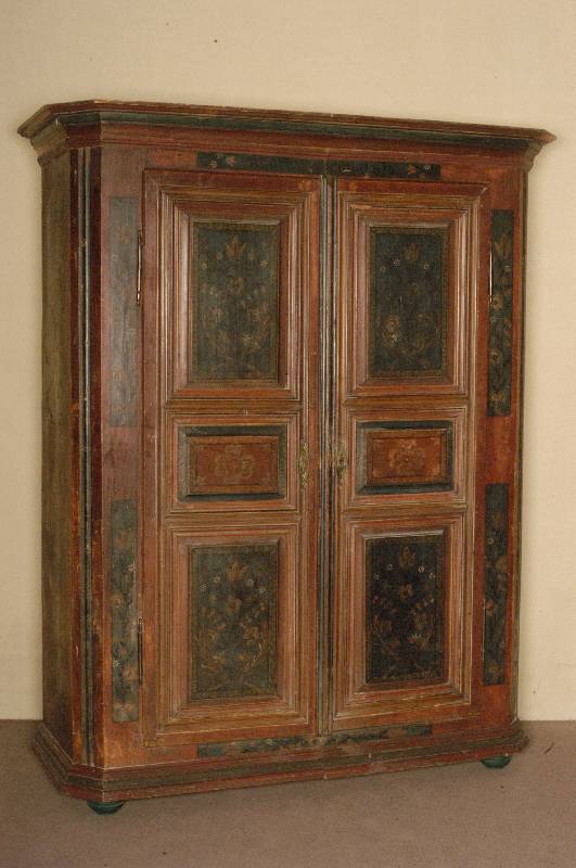 Spaltschrank, deutsch/Baden, um 1880, Kiefer massiv, Front von ausgesuchter QualitÄt, auf Rahmen gearbeitet, Rahmen 7-fach getreppt und gerieft, ...