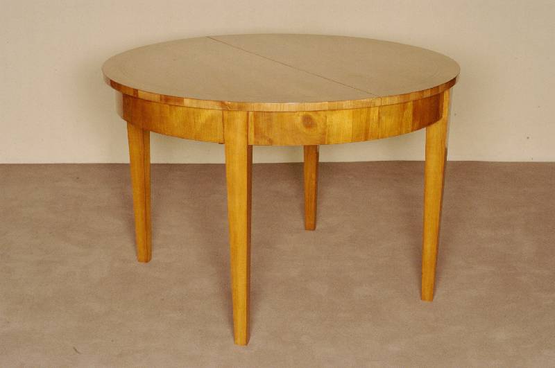 Runder Ausziehtisch, im Biedermeierstil, Kirschbaum massiv, Kirschbaumfurnier, 4 Einlegeplatten von jeweils 65 cm, Platte mit Fadenintarsien, ...