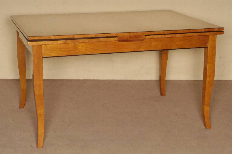 Ausziehtisch, im Biedermeierstil, Kirschbaum massiv, Kirschbaumfurnier, StilmÖbel, schwarze Umrandung, leichte Gebrauchsspuren, ca. 79x139x100 cm