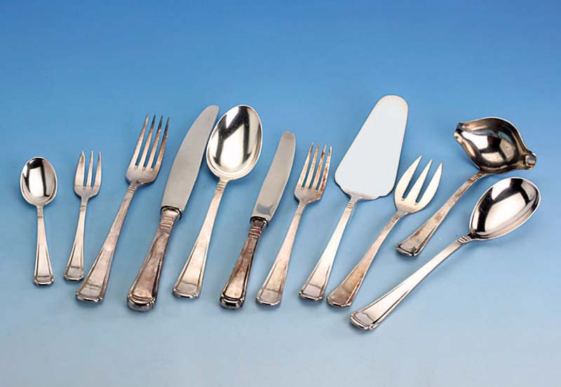 Besteck fÜr 12 Personen, 90er Silberauflage, um 1938, Art-Deco, best. aus: 12 Menuega- beln, 12 MenuelÖffel, 12 Menuemesser, 12 ...