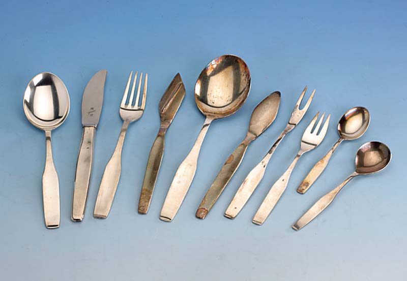 69-teiliges Besteck, WMF, 800er Silber, best. aus: 12 Messer (Griffe gefÜllt, Klingen Stahl), 12 Gabeln, 12 LÖffel, 12 Kuchengabeln, 12 ...
