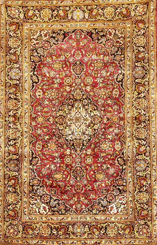 Seiden Keschan Alt, Zentralpersien, um 1920 , feine glanzreiche reine Naturseide, ca. 210 x 137 cm, SchÄtzwert: 16000.- EURO, EHZ: 2 (al ...
