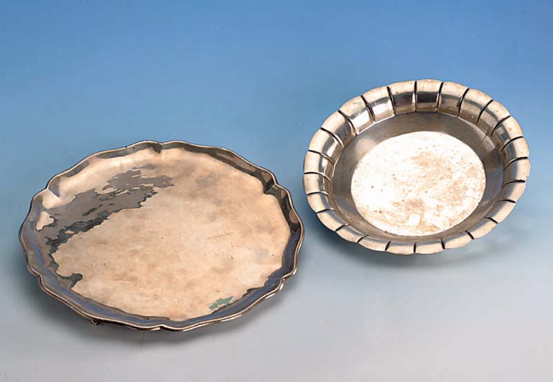 Anbietschale, Chile, 900er Silber, reine Handarbeit, Rand gelappt, ca. 300 g, Gebr.-Spuren, H ca. 3 cm, D ca. 20 cm, schwere AusfÜhrung