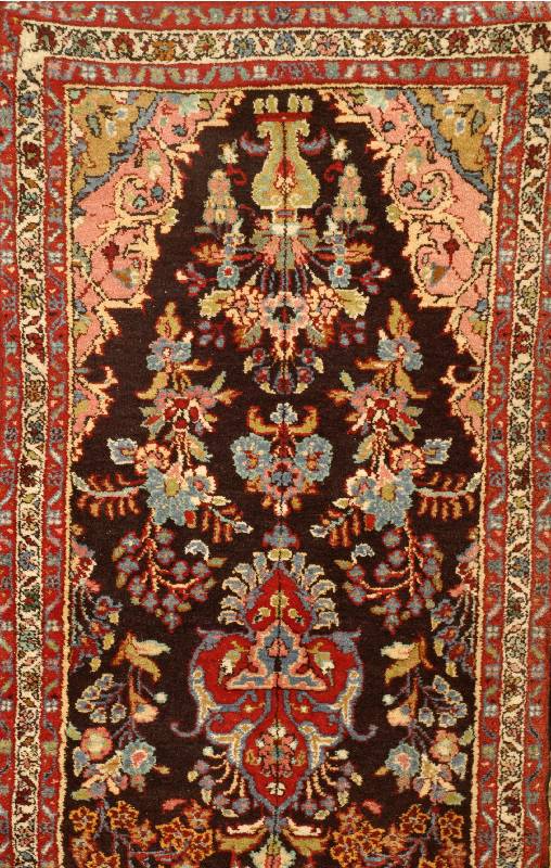 Mehraban Alt, Persien, ca. 60 Jahre, Wolle auf Baumwolle, ca. 425 x 81 cm, Schätzwert: 2200.- EURO, EHZ: 3
