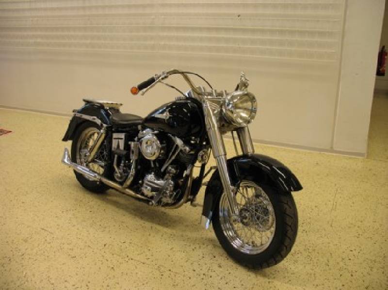 HARLEY DAVIDSON FL 1200 Baujahr 1962, Motor Diese Harley kam in d. 80iger Jahren von Amerika nach Deutschland ohne vollständige Papiere und wurde ...