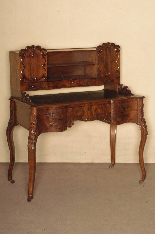 DamensekretÄr, Holland, um 1860, Louis -Philippe, Korpus Weichholz, Mahagoni massiv, z.T. furniert, auf stark gebogene Beine mit eleganten ...