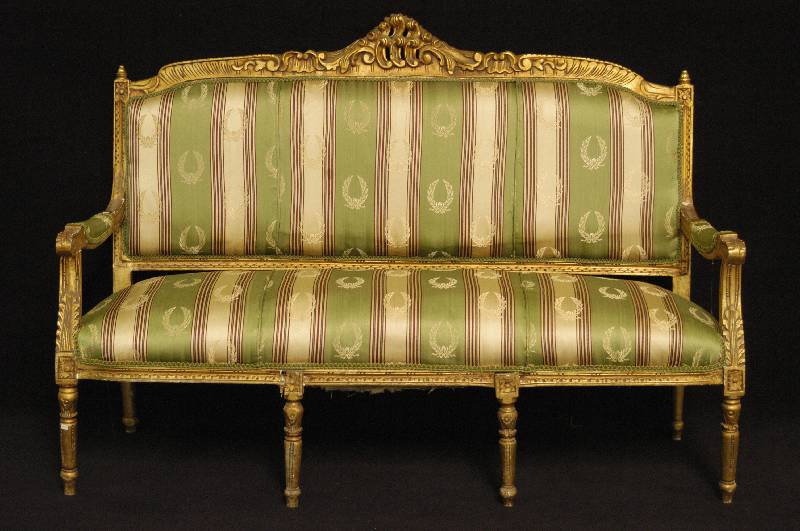 Sofa, Frankreich, um 1960, Louis-XV-Stil, Buche massiv, goldfarben gefaßt, Polsterung und Bezug sekundÄr, elegantes MÖbel, Gebrauchsspuren, ...