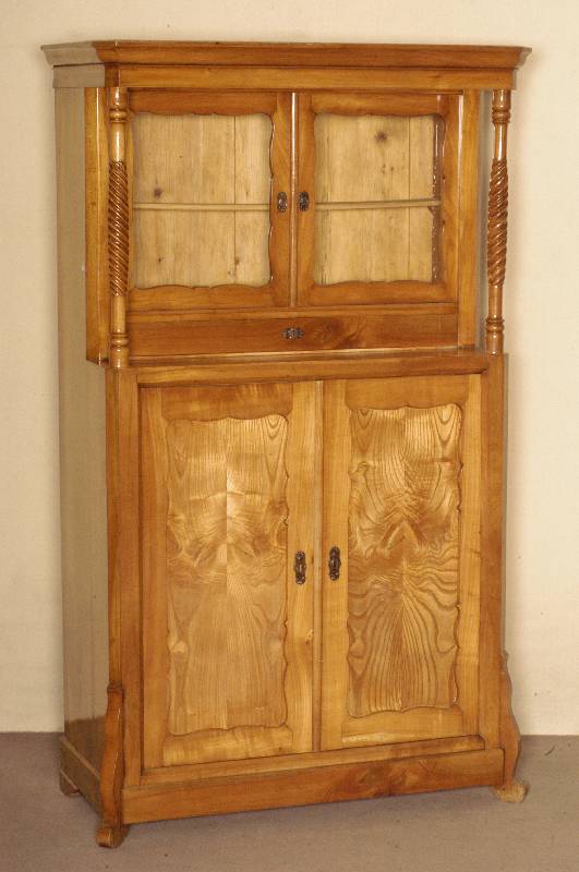 Vitrinenaufsatzschrank, mitteldeutsch, um 1835/45, Korpus Weichholz, Kanten Hartholz, Kirschbaum massiv, Kirschbaumfurnier, freistehende SÄulen, ...