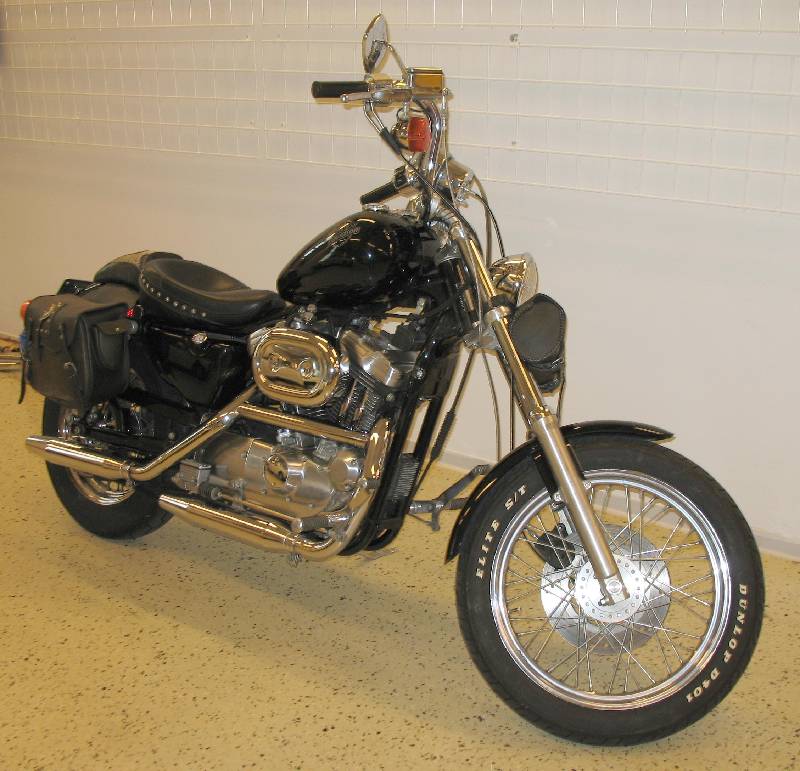 HARLEY DAVIDSON Sportster 1200, EZ 07.92 13412 mls, HU 02-2008, Umbau: vorverlegte Fussrastenanlage, Neuer Tank und Schutzbleche, Bremsleitung ...