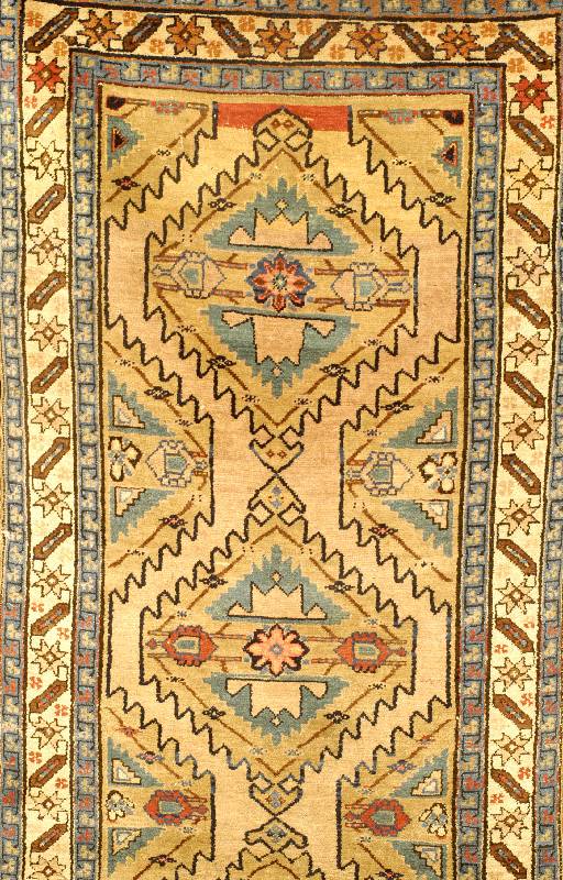 Sarab, Persien, um 1920, Wolle auf Baumwolle, ca. 226 x 103 cm, Schätzwert: 1800.- EURO, EHZ: 3