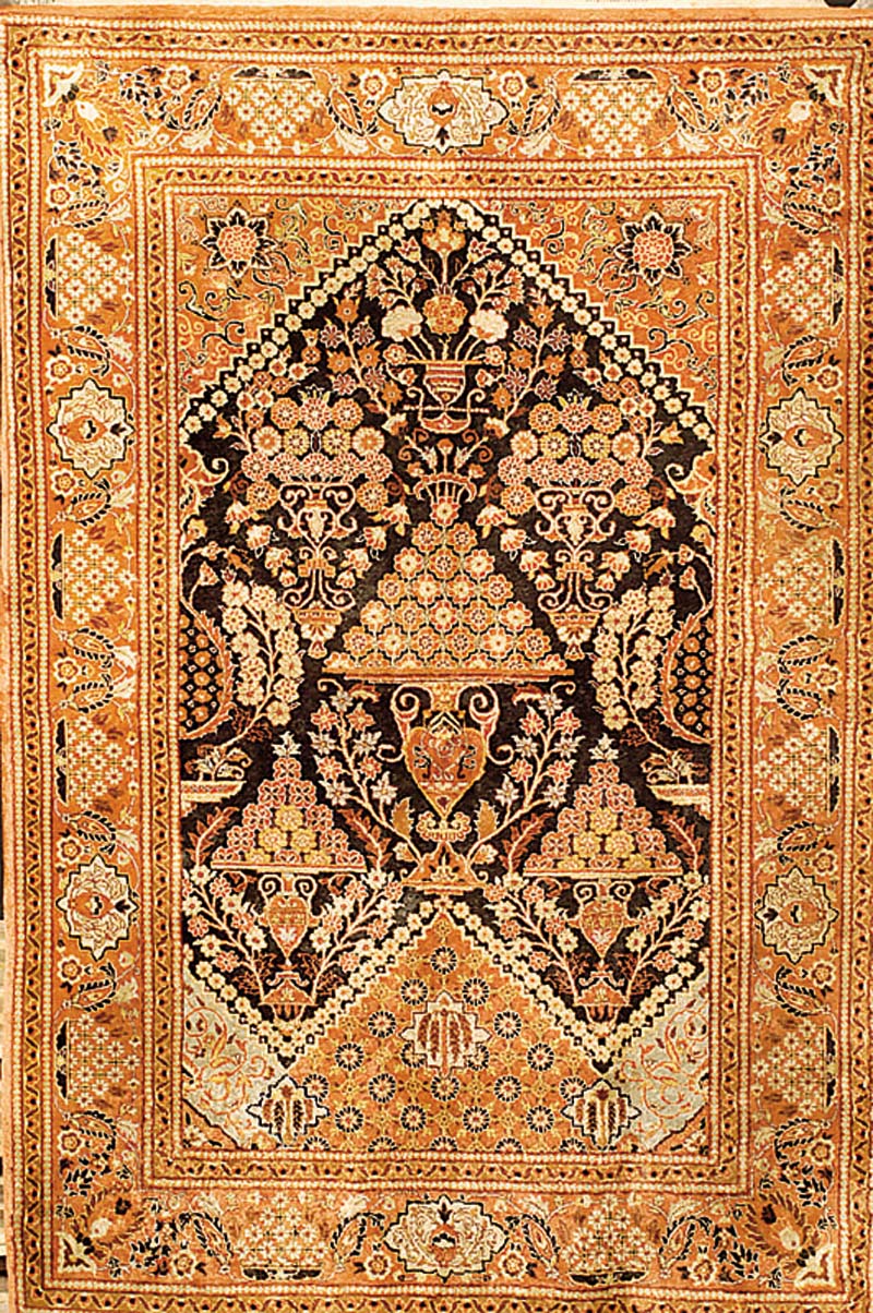 Bursa Seide, TÜrkei, ca. 50 Jahre, reine Naturseide, ca. 185 x 125 cm, SchÄtzwert: 2400.- EURO, EHZ: 2-3, gesamt guter Erhaltungs zustand, feine ...