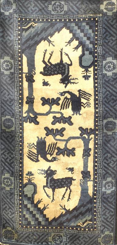 Pow Tow Antik, China, um 1900, Wolle auf Baumwolle, ca. 126 x 64 cm, SchÄtzwert: 2200.- EURO, EHZ: 4