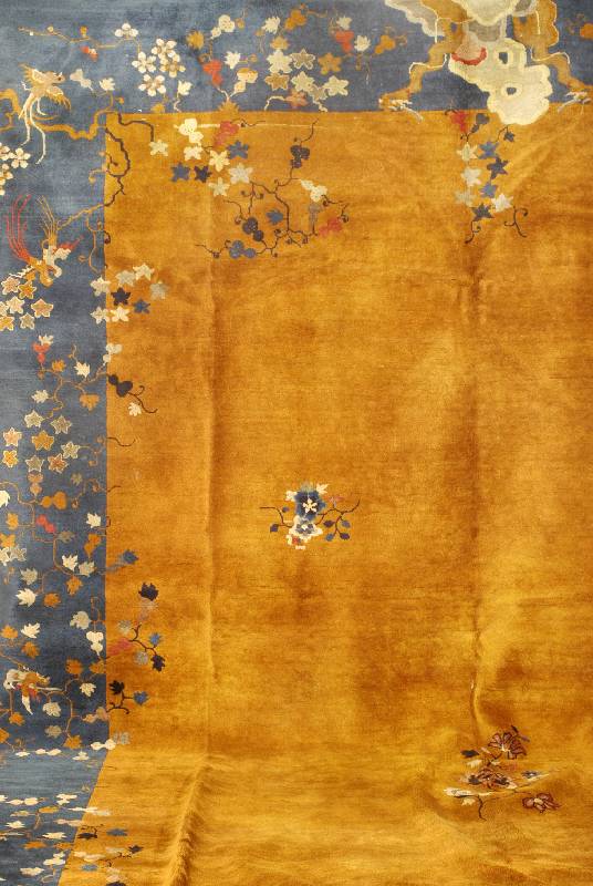 Peking Antik, China, um 1900, Wolle auf Baumwolle, ca. 585 x 365 cm, SchÄtzwert: 45000.- EURO, EHZ: 3 (altersbedingt in einen g uten ...