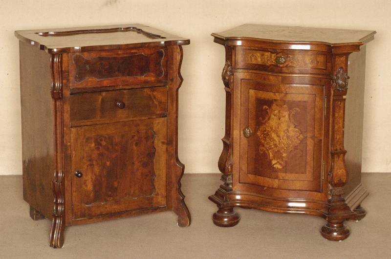 Kombiniertes NachttischschrÄnkchen, deutsch/Pfalz, um 1850/60 mit Vorrichtung fÜr WaschtÖpfchen und WasserkrÜgchen, sogenannter Brezelstil, ...