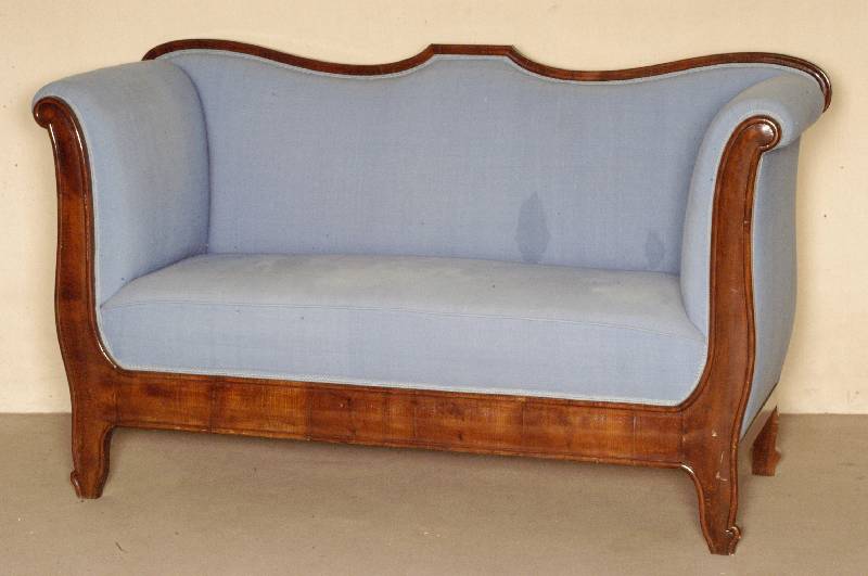 Sofa, DÄnemark, um 1840/50, Gestell Korpus Eiche, Mahagoni, Mahagonifurnier bzw. Buche auf Mahagoni gebeizt, hochgezogene Lehne und Seitenteile, ...