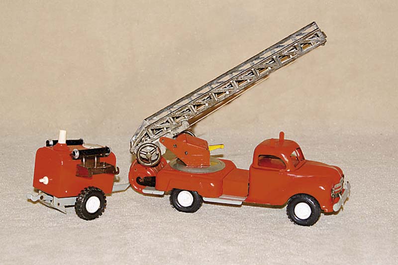 Feuerwehrauto, GAMA, 50er/60er Jahre, Blech, fast unbespielt, im orig. Karton, komplett, intakt, sammelw.