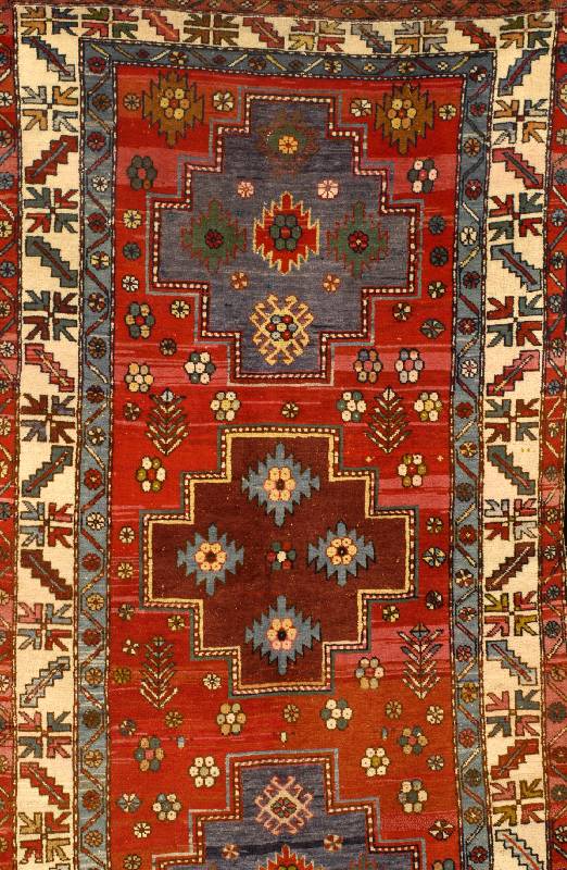 Shirwan, Kaukasus, um 1930, Wolle auf Wolle, ca. 228 x 120 cm, Schätzwert: 2200.- EURO, EHZ: 2