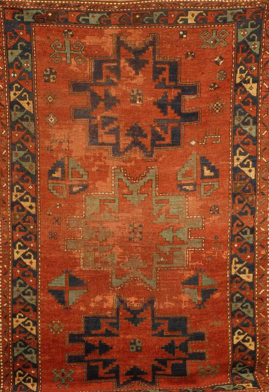 Lesgi Antik, Russland, um 1900, Wolle auf Wolle, ca. 205 x 139 cm, Schätzwert: 2200.- EURO, EHZ: 4, selten, Typischer Lesgi Teppich aus dem ...
