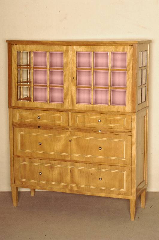 Glasaufsatzkommode, deutsch, um 1920, ArtDeco, Korpus Weichholz, Mahagonifurnier, kirschbaumfarben, auf konischen Beinen, Oberteil mit verglasten ...