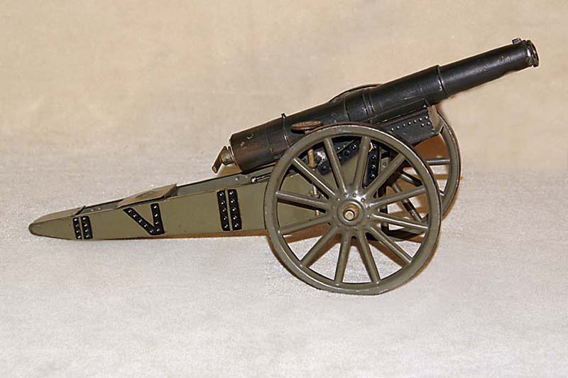GeschÜtz, GebrÜder Bing, NÜrnberg, 30er Jahre , Blech, handlackiert, Kanonenspitze besch., Fkt. nicht gepr., altersbed. bespielt, L. ca. 42 cm, ...
