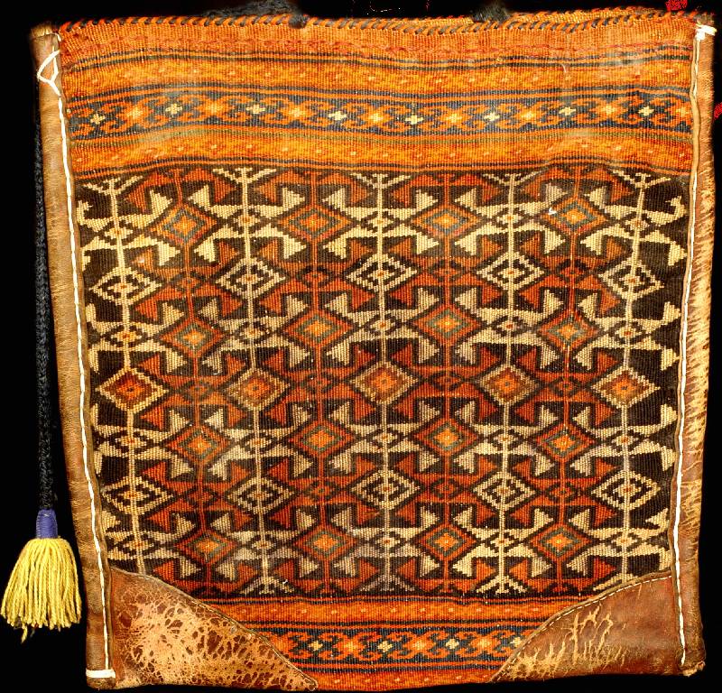 Ungewöhnliche mit Lederbesetzte Antike Shasava n Tasche, Südpersien, Naturfarben, 19.Jahrh undert (um 1900), Wolle auf Wolle mit Lederbes atz an ...