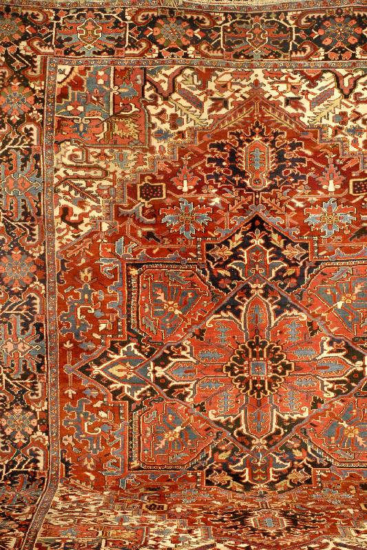 Heriz Alt, Persien, um 1920/1930, Wolle auf Baumwolle, ca. 387 x 308 cm, SchÄtzwert: 4900.- EURO, EHZ: 2