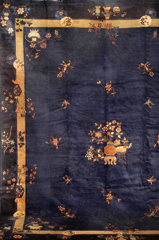 Peking Antik, China, um 1900, Wolle auf Baumwolle, ca. 350 x 276 cm, SchÄtzwert: 8000.- EURO, EHZ: 3, altersbedingt gut erhalte n, einige ...