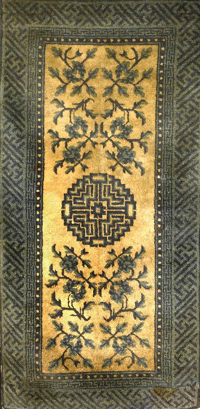 Pow Tow Antik, China, um 1900, Wolle auf Baumwolle, ca. 110 x 57 cm, SchÄtzwert: 1900.- EURO, EHZ: 2