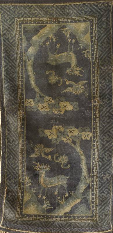 Pow Tow Antik, China, um 1900, Wolle auf Baumwolle, ca. 120 x 61 cm, SchÄtzwert: 2700.- EURO, EHZ: 2, rest.