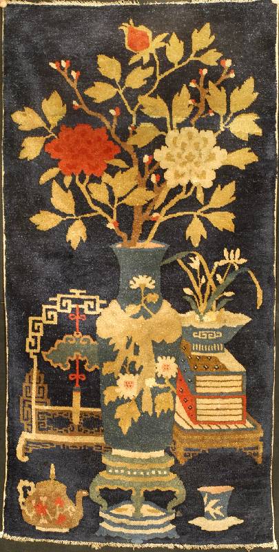 Pow Tow fein Antik, China, um 1900, Wolle auf Baumwolle, ca. 131 x 67 cm, SchÄtzwert: 3900.- EURO, EHZ: 3-4, gute feine hochwertige ...