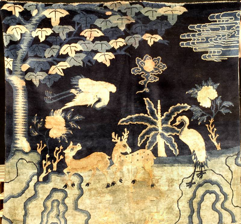 Pow Tow Antik, China, um 1900, Wolle auf Baumwolle, ca. 184 x 165 cm, Schätzwert: 8000.- EURO, EHZ: 4, gl?nzende Wolle, schön al s Wandteppich ...