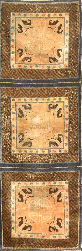 Sitzbankteppich China Antik, China, um 1880, Wolle auf Baumwolle, ca. 150 x 51 cm, Schätzwert: 1500.- EURO, EHZ: 4