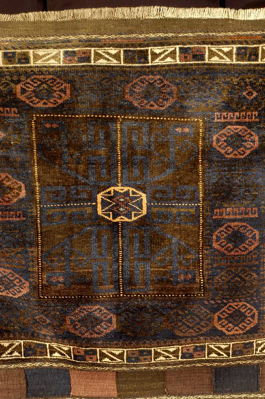 Taschenfront, Afghanistan, um 1920, Wolle auf Wolle, ca. 77 x 76 cm, SchÄtzwert: 650.- EURO, EHZ: 2