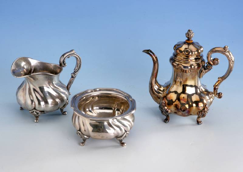 Sahnegießer und Zuckerschale, deutsch, 30er Jahre, 800er Silber, Vertreiber Heinr. Bleyer Jr., Chemnitz, Barockstil, H ca. 6 bzw. 11 cm, zus. ...