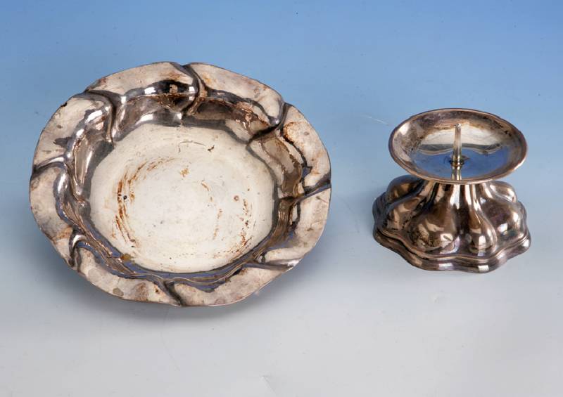 Konvolut: Kerzenleuchter und Anbietschale, 50er Jahre, 1 x Silber gepr., H ca. 7.5 cm, 1 x 835er Silber, W. Binder SchwÄbisch-GmÜnd, H ca. 4 ...