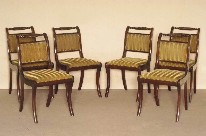 6 StÜhle, England, um 1950, Sheratonstil, Mahagoni massiv, gebogene Beine, aufwendig gedrehte RÜckenstrebe, stabil, Gebrauchsspuren , ca. ...