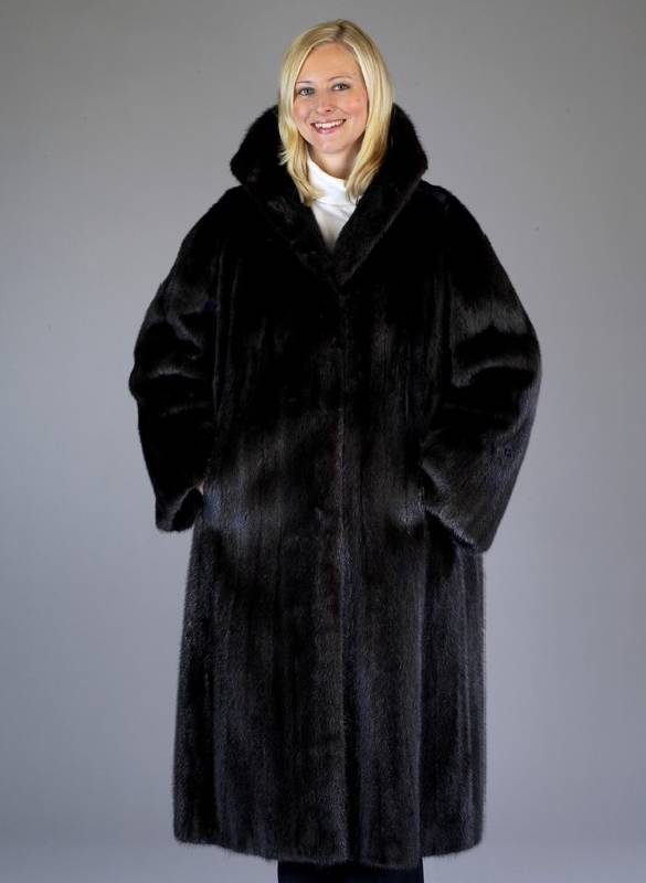 Saga-Mink-Nerzmantel, schwarz, Gr. 44 Kragen, Innenlabel Pelz Schrenk/Kaiserslau- tern, RÜckenl. ca. 115 cm