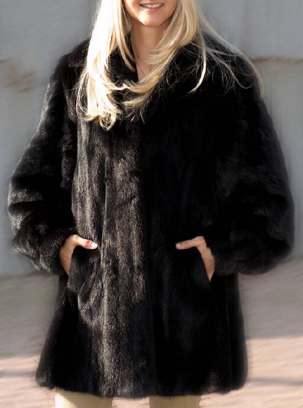 Dark-Nerz-Longjacke, Gr. ca. 42, breiter Kragen, weite Ärmel quer verarbeit, BÜndchen, 2 Einschubtaschen, Label: Breuninger Exquisit, RÜckenl. ...