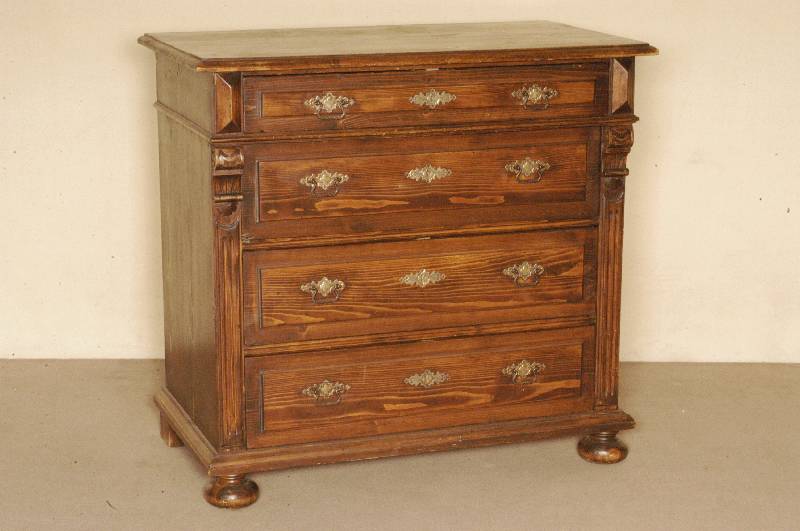 Weichholzkommode, deutsch, um 1880, Tanne massiv, dunkel gebeizt, gewachst, 4-schÜbig, mit original SchlÖssern und BeschlÄgen, obere Schublade ...