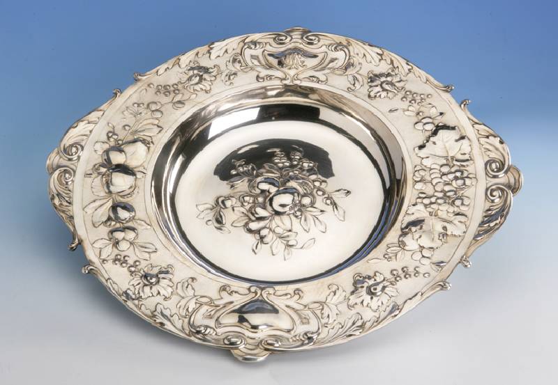 Große Anbietschale, deutsch, Bruckmann, um 1900/05, 800er Silber, Jugendstilein- fluß, Rand und Spiegel mit FrÜchtedekor, aufwendig, rÜcks. ...